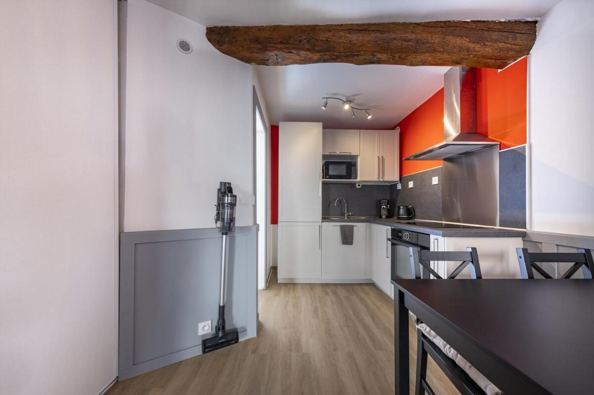Le Nid Douillet ~ Confort ~ Parking ~ Terrasse Saint-Cheron